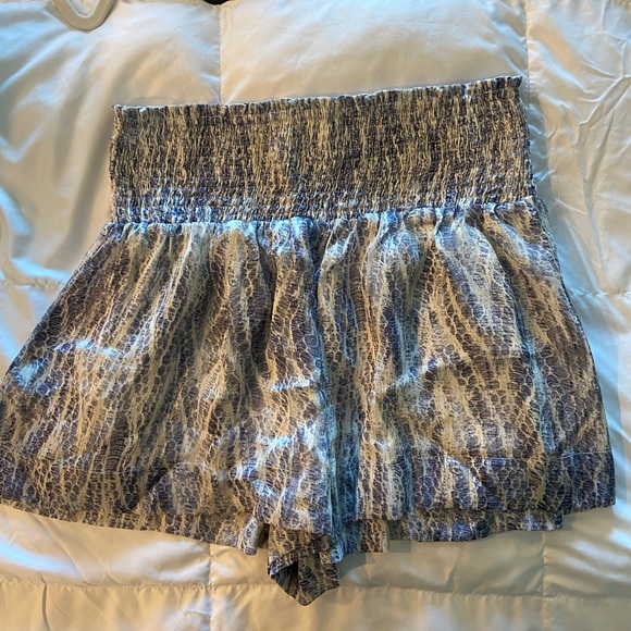 TCEC Patterned Shorts - Picture 4 of 5